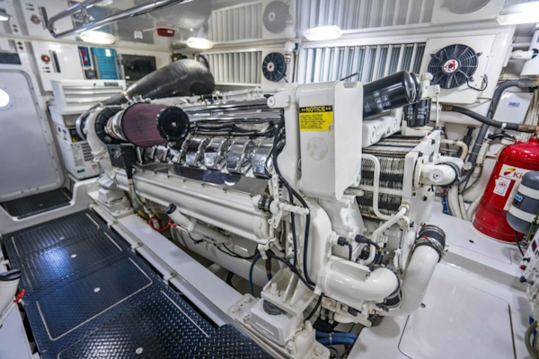 Viking-70 Enclosed Bridge 2011-Last Call Cartagena-Colombia-2011 Viking 70 Enclosed Bridge  Last Call  Engine Room-5131536