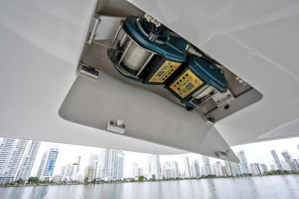 Viking-70 Enclosed Bridge 2011-Last Call Cartagena-Colombia-2011 Viking 70 Enclosed Bridge  Last Call  Bridge-5131527