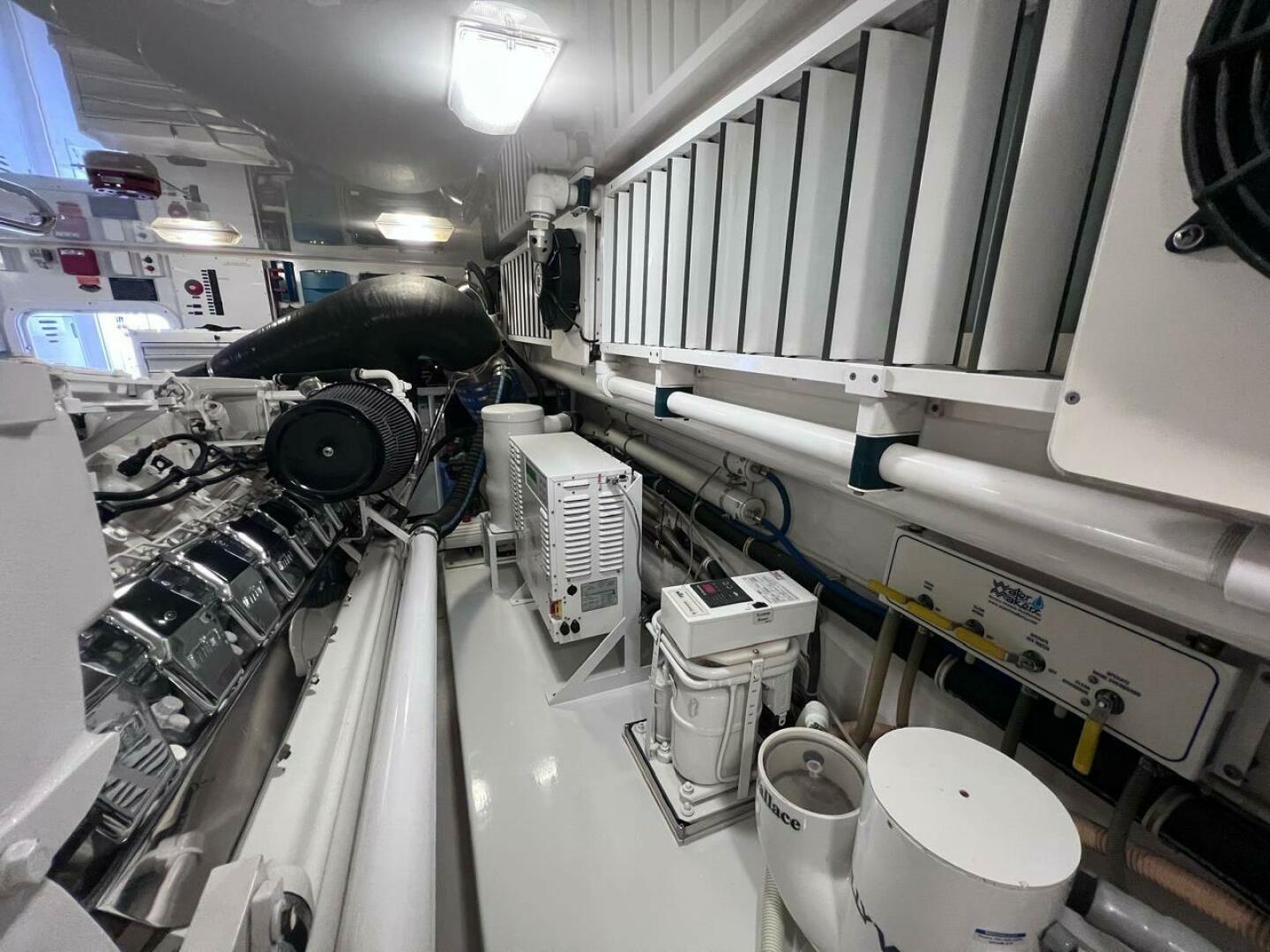 Viking-70 Enclosed Bridge 2011-Last Call Cartagena-Colombia-2011 Viking 70 Enclosed Bridge  Last Call  Engine Room-5155019 | Thumbnail
