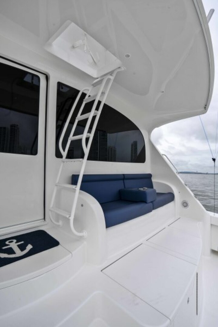 Viking-70 Enclosed Bridge 2011-Last Call Cartagena-Colombia-2011 Viking 70 Enclosed Bridge  Last Call  Cockpit to Bridge-5131524 | Thumbnail