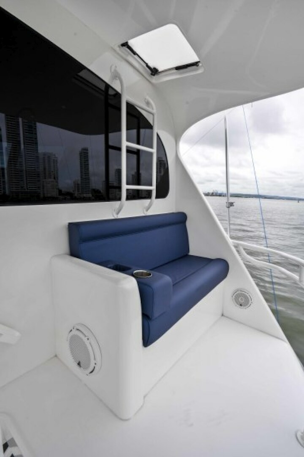 Viking-70 Enclosed Bridge 2011-Last Call Cartagena-Colombia-2011 Viking 70 Enclosed Bridge  Last Call  Bridge-5131526