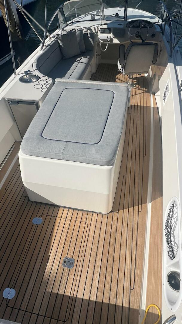 Vanquish-24 Runabout 2013 -Fort Lauderdale-Florida-United States-5135192