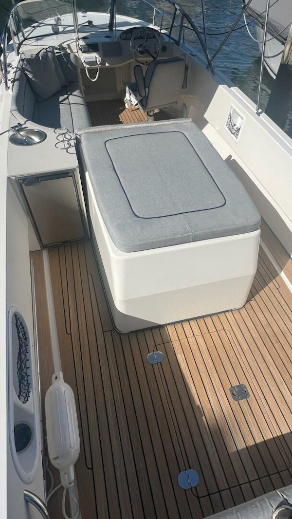 Vanquish-24 Runabout 2013 -Fort Lauderdale-Florida-United States-5135193