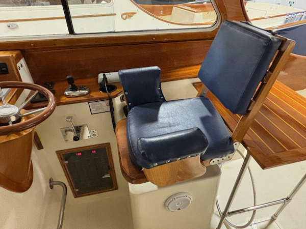 Hinckley-Picnic Boat Classic 2000-Celebration Stonington-Connecticut-United States-5137145