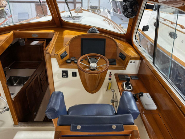 Hinckley-Picnic Boat Classic 2000-Celebration Stonington-Connecticut-United States-5137146
