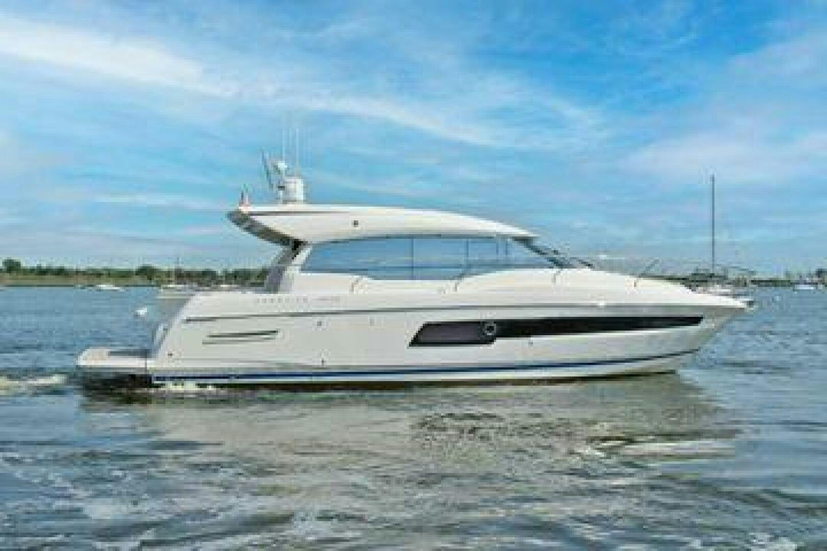 Prestige-460 S 2019 -Chicago-Illinois-United States-5139634