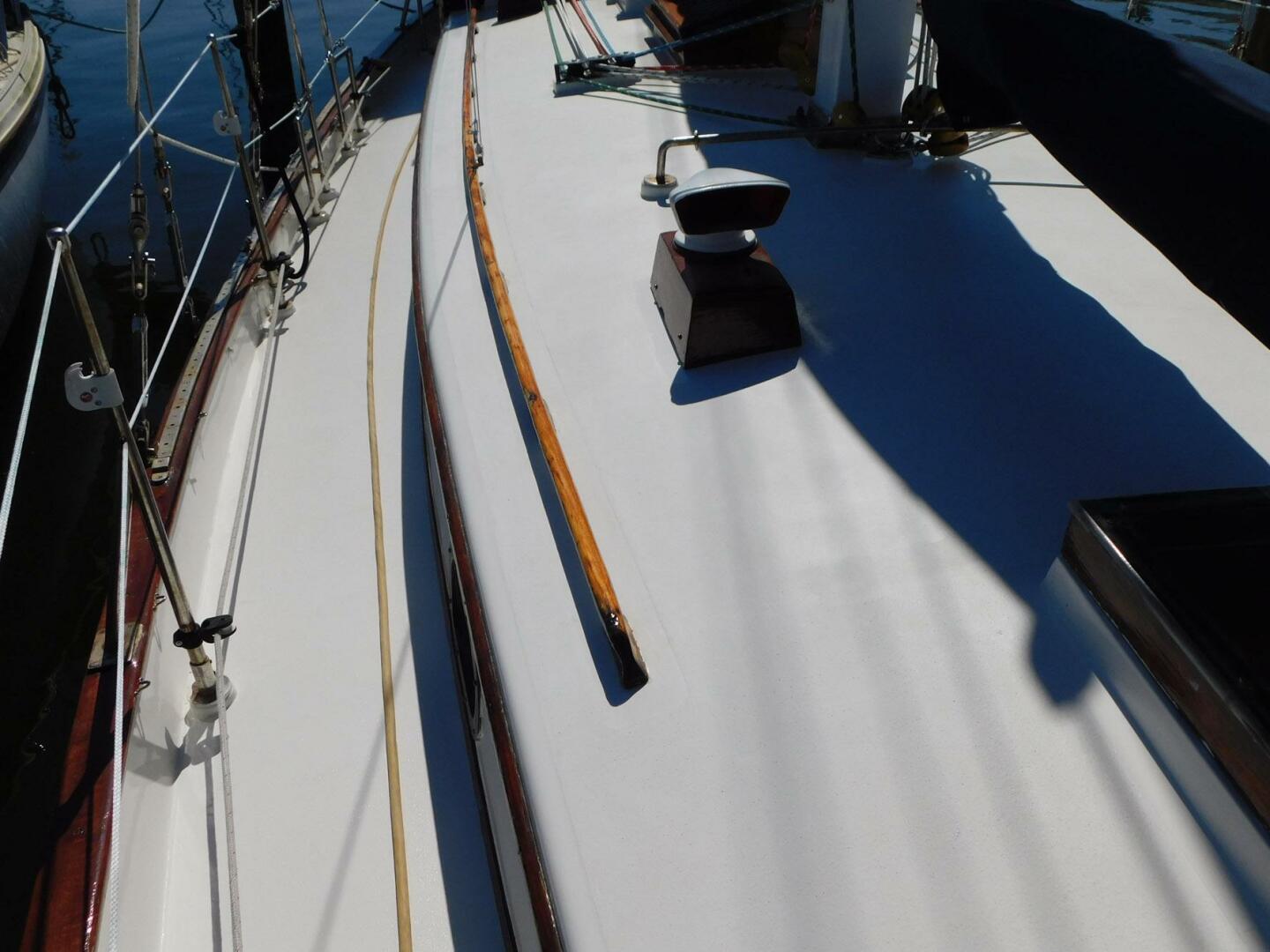 Tayana-37 Cutter 1984-3 Sheets 2 The Wind Titusville-Florida-United States-5140272 | Thumbnail