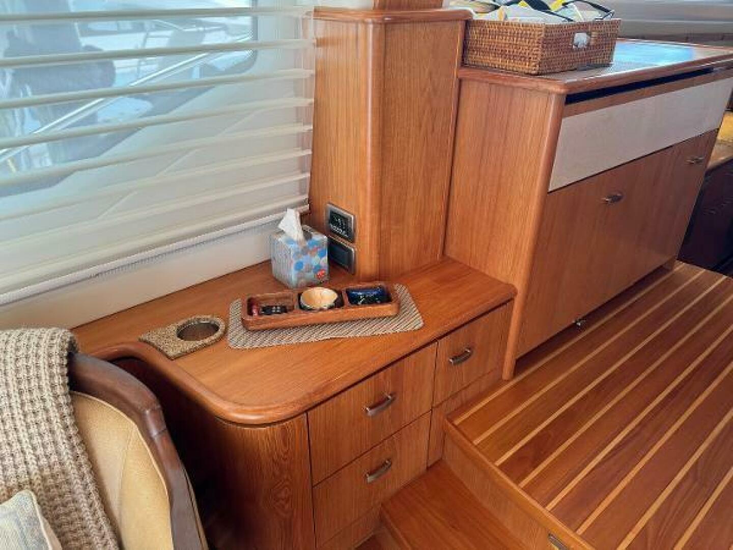 Tiara Yachts-5800 Sovran 2010-Island Girl Naples-Florida-United States-5147857 | Thumbnail