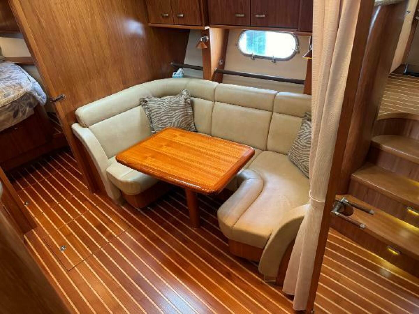 Tiara Yachts-5800 Sovran 2010-Island Girl Naples-Florida-United States-5147873 | Thumbnail