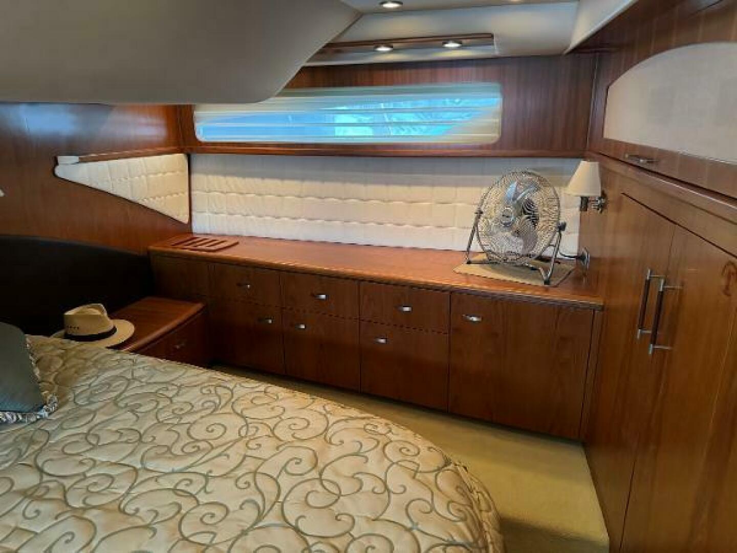 Tiara Yachts-5800 Sovran 2010-Island Girl Naples-Florida-United States-5147894 | Thumbnail