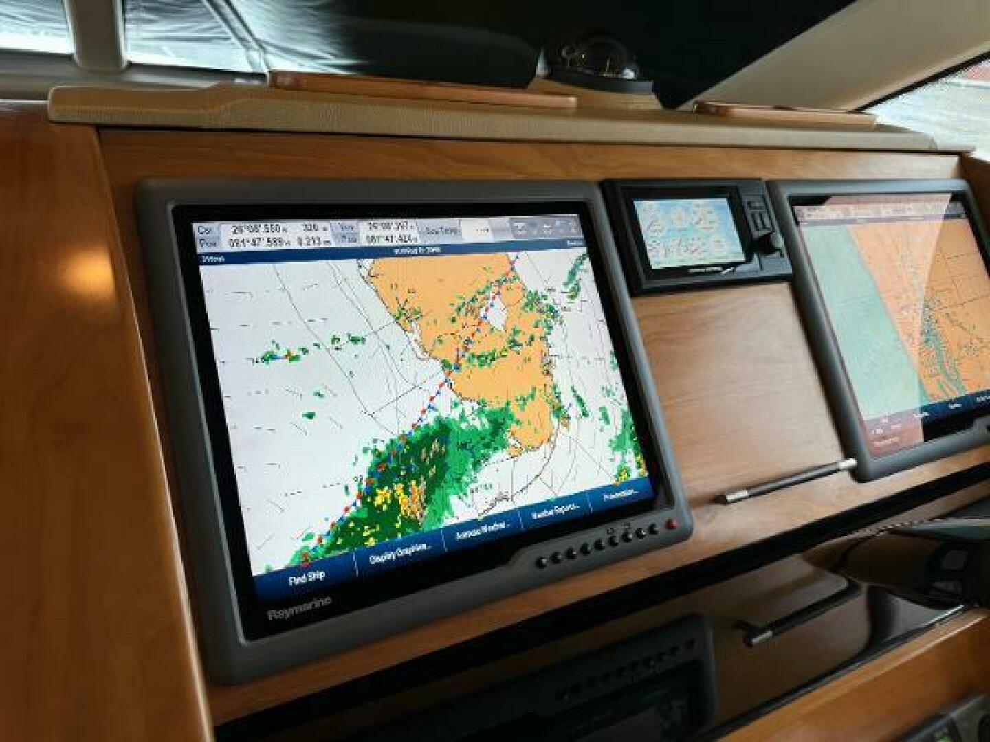 Tiara Yachts-5800 Sovran 2010-Island Girl Naples-Florida-United States-5147844 | Thumbnail