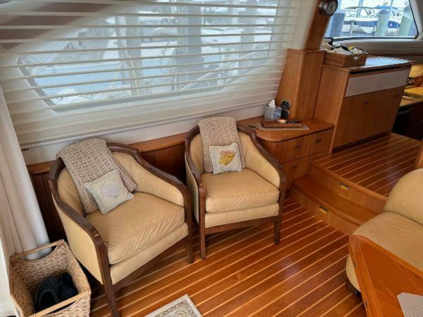 Tiara Yachts-5800 Sovran 2010-Island Girl Naples-Florida-United States-5147853 | Thumbnail