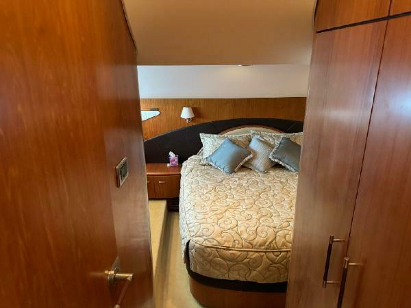 Tiara Yachts-5800 Sovran 2010-Island Girl Naples-Florida-United States-5147891 | Thumbnail