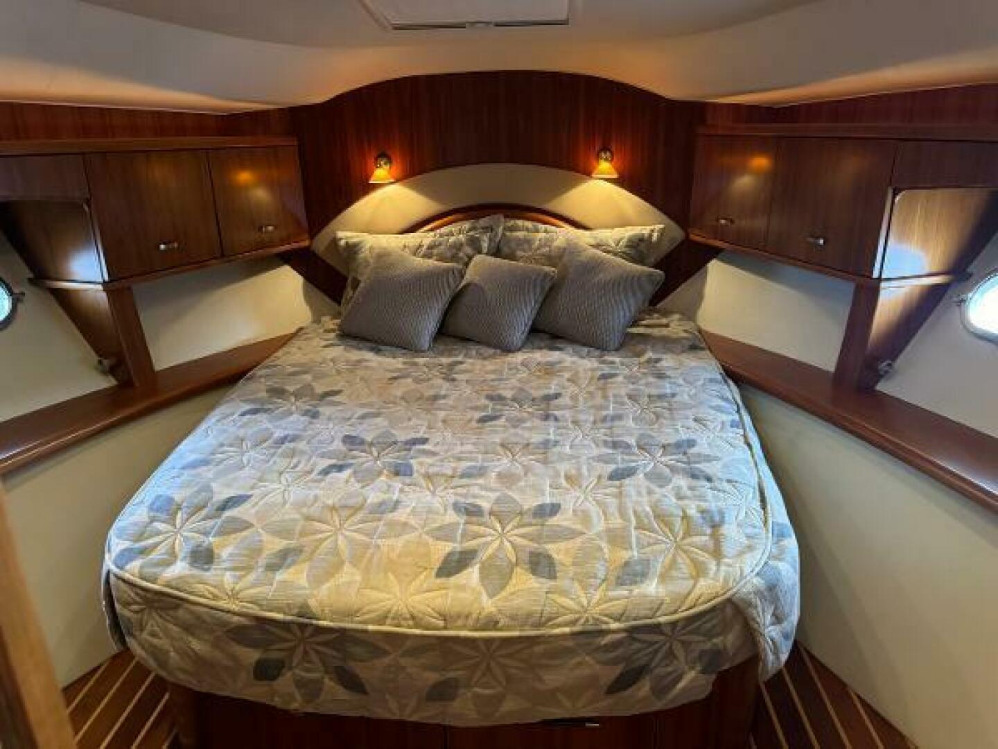 Tiara Yachts-5800 Sovran 2010-Island Girl Naples-Florida-United States-5147882 | Thumbnail
