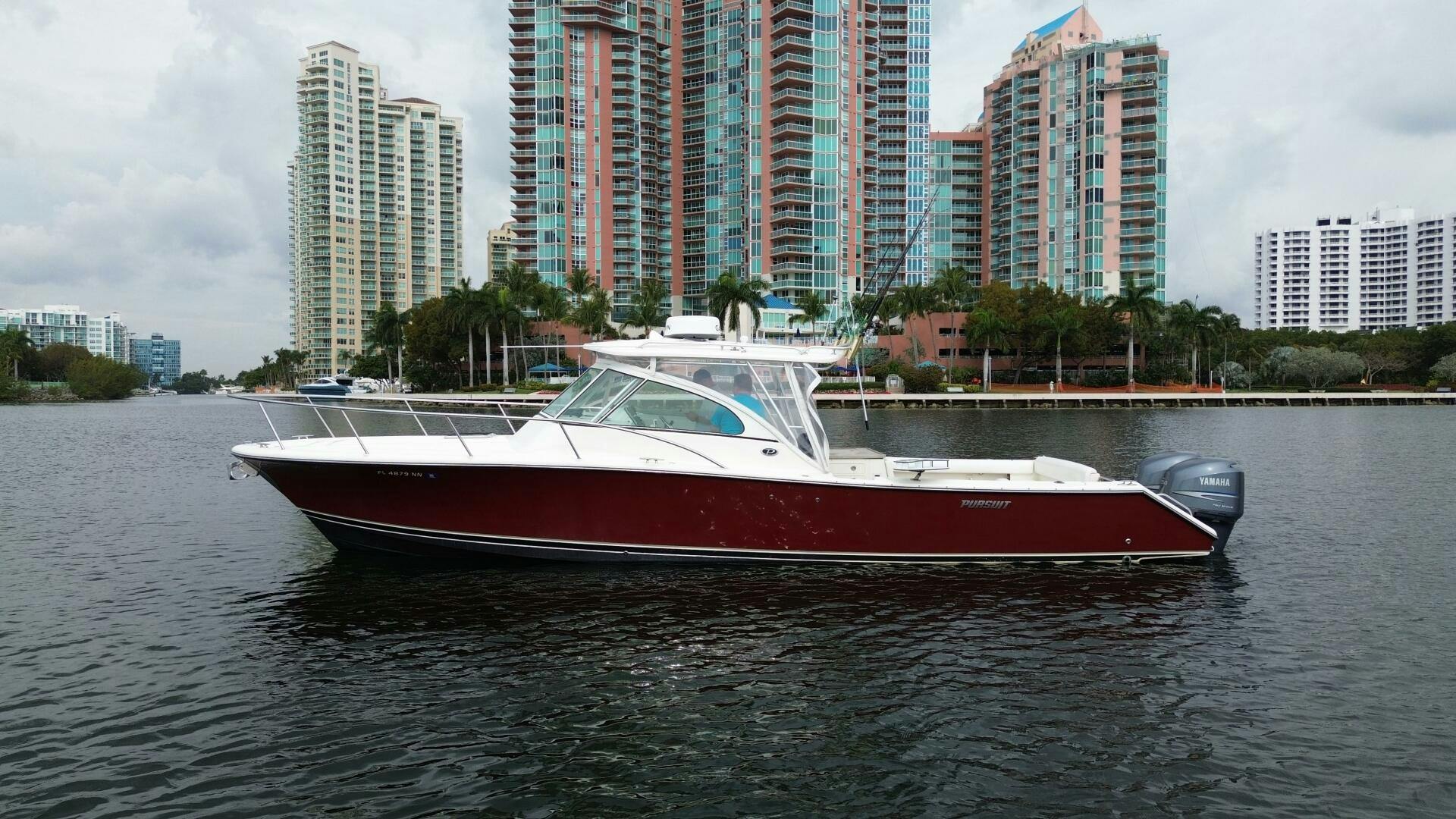 Pursuit-34 Drummond Island Runner 2006 -Aventura-Florida-United States-5159288