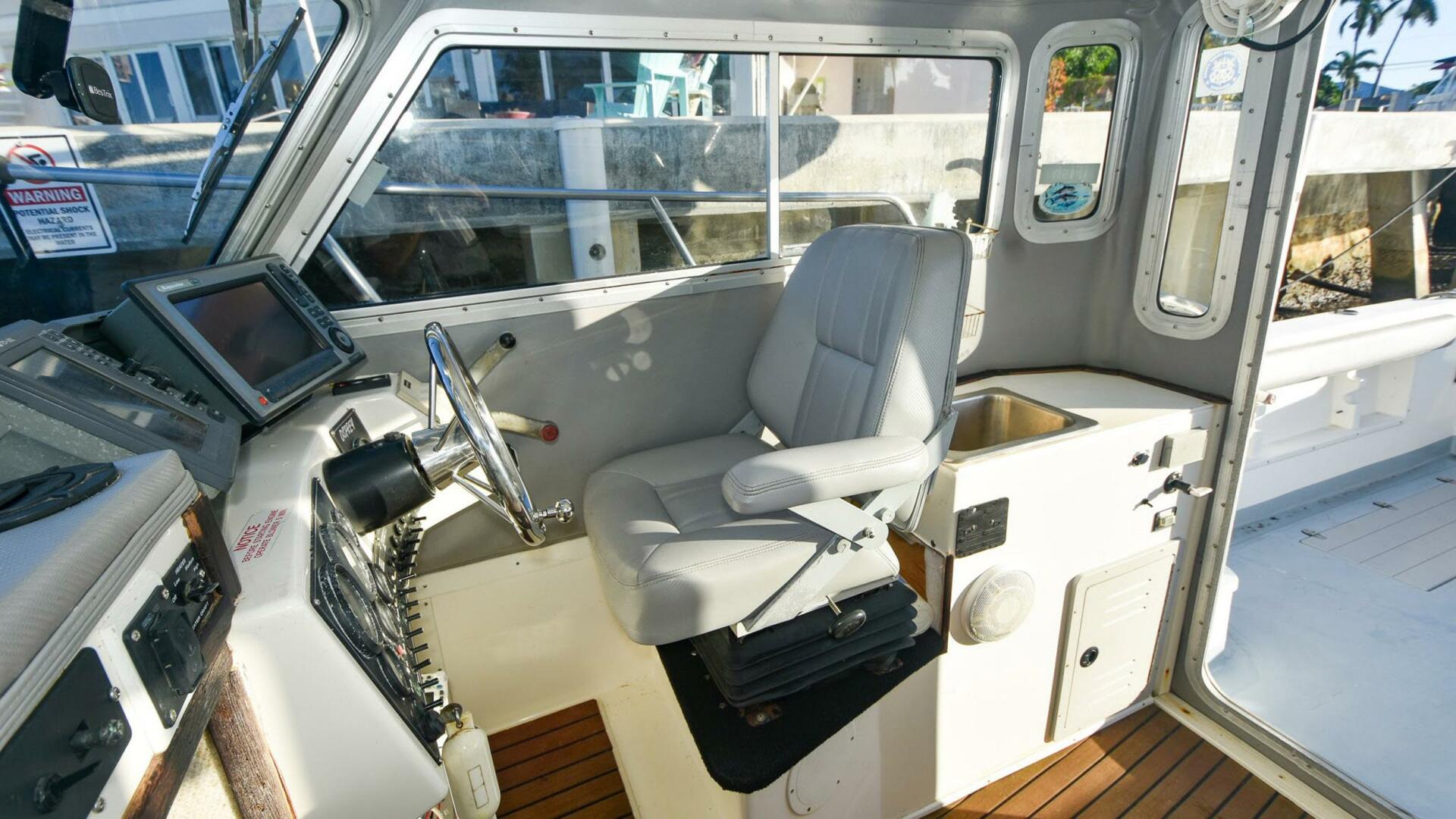 Osprey Pilothouse-24 Limited 2003-Big Tuchess Lighthouse Point-Florida-United States-5164708 | Thumbnail