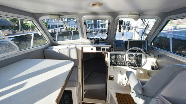 Osprey Pilothouse-24 Limited 2003-Big Tuchess Lighthouse Point-Florida-United States-5164703
