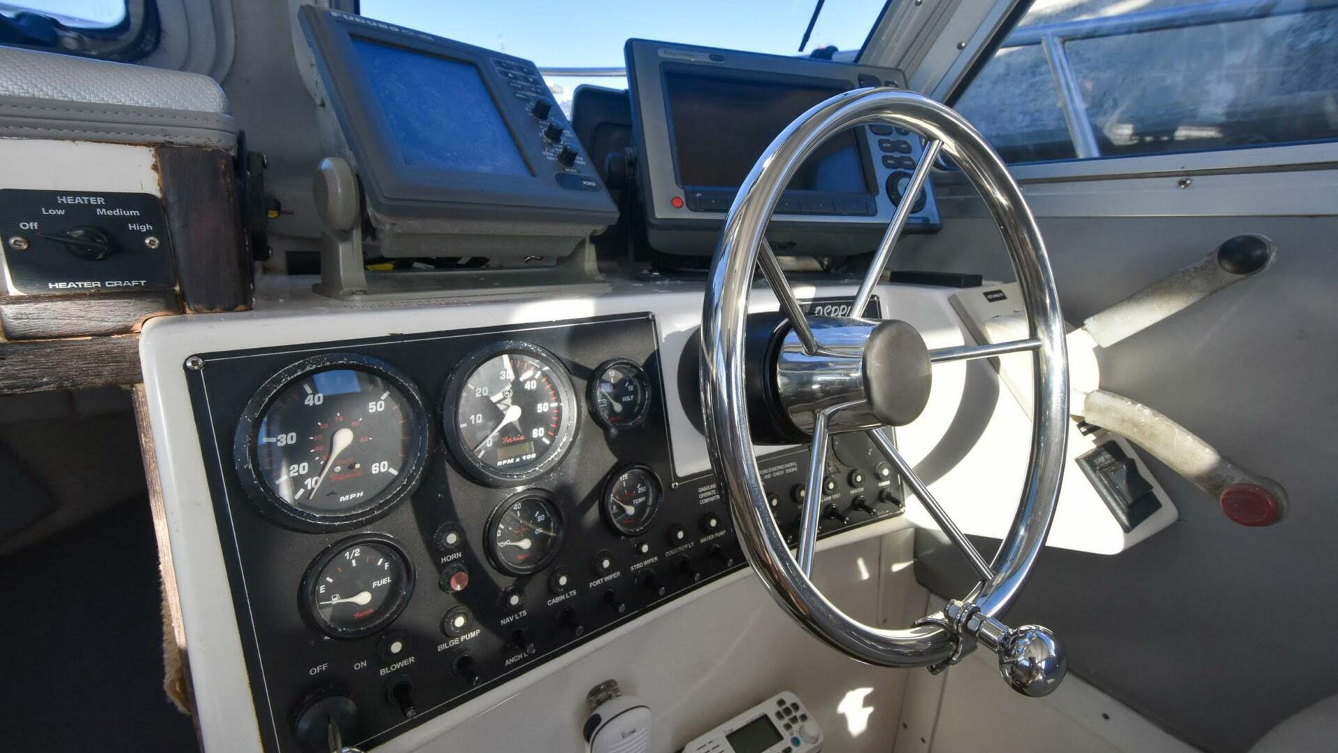 Osprey Pilothouse-24 Limited 2003-Big Tuchess Lighthouse Point-Florida-United States-5164706 | Thumbnail