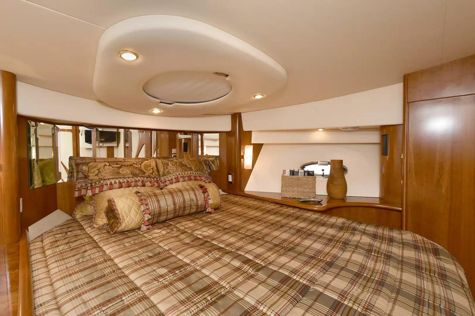 Silverton-52 Ovation 2009-Chirstina Maria Stuart-Florida-United States-14 Vip2-5167947 | Thumbnail