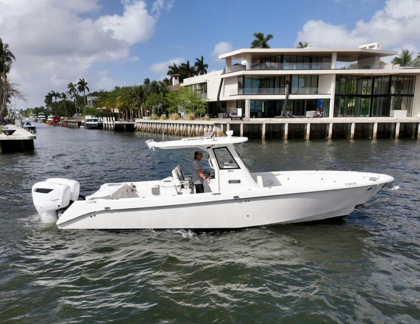 Everglades-325 2013 -Fort Lauderdale -Florida-United States-5187693