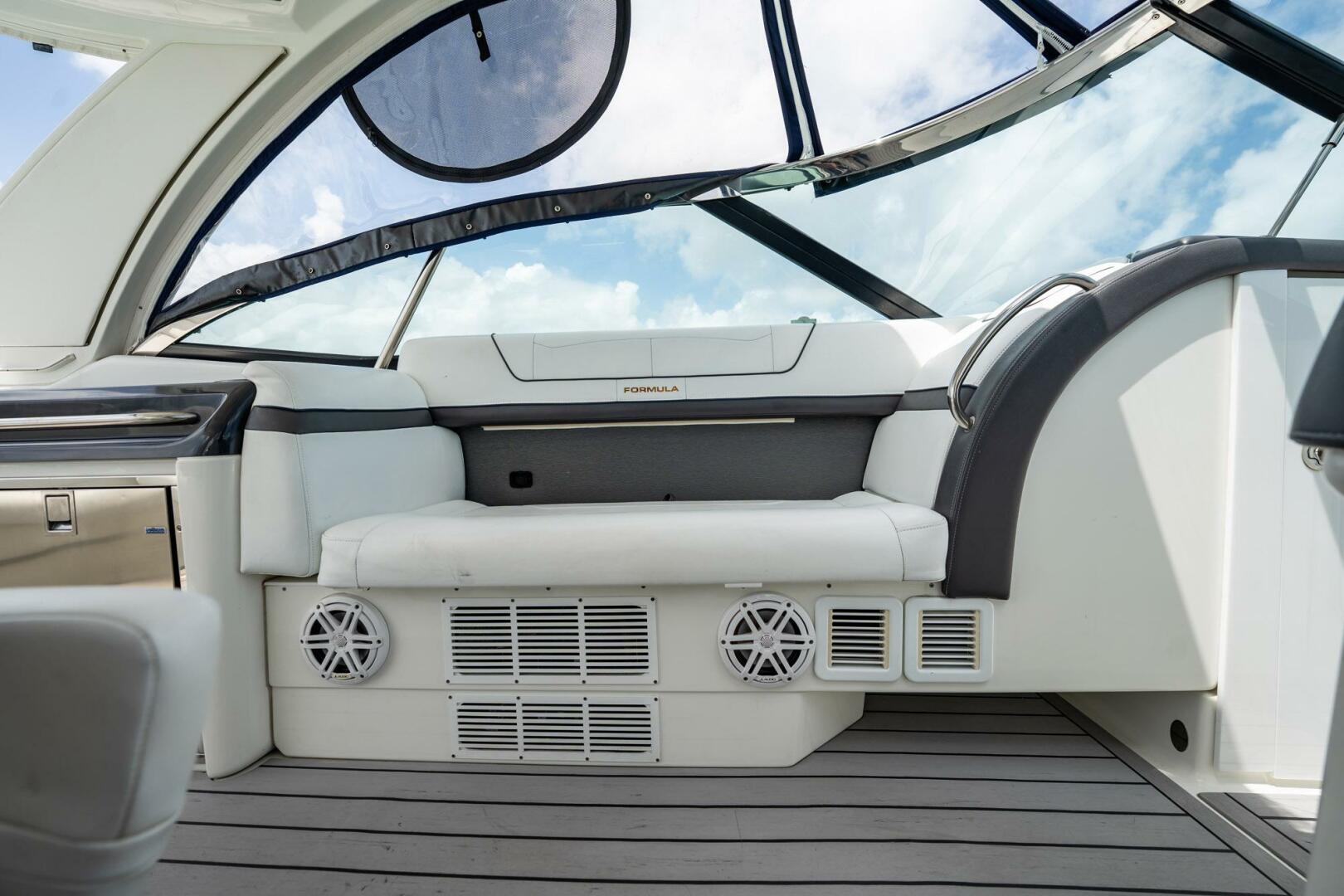 Formula-350 Crossover Bowrider OB 2019-ReMarkable III North Palm Beach-Florida-United States-5200247 | Thumbnail