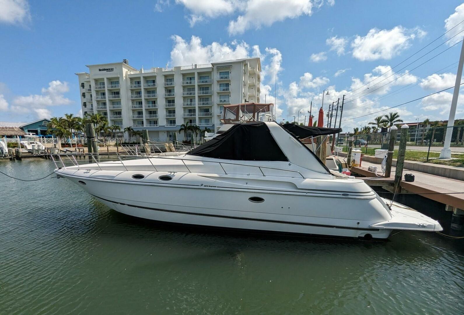 Cruisers Yachts-3870 Express 2002-Daddys Toy Sanford-Florida-United States-5202894 | Thumbnail