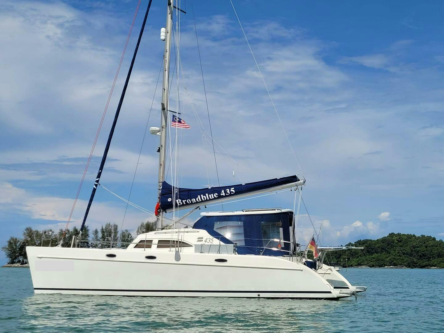 Broadblue 2004 -Chaguaramas-2004-broadblue-435-sail-9751020-20250408145029975-1_XLARGE.jpg-5210330