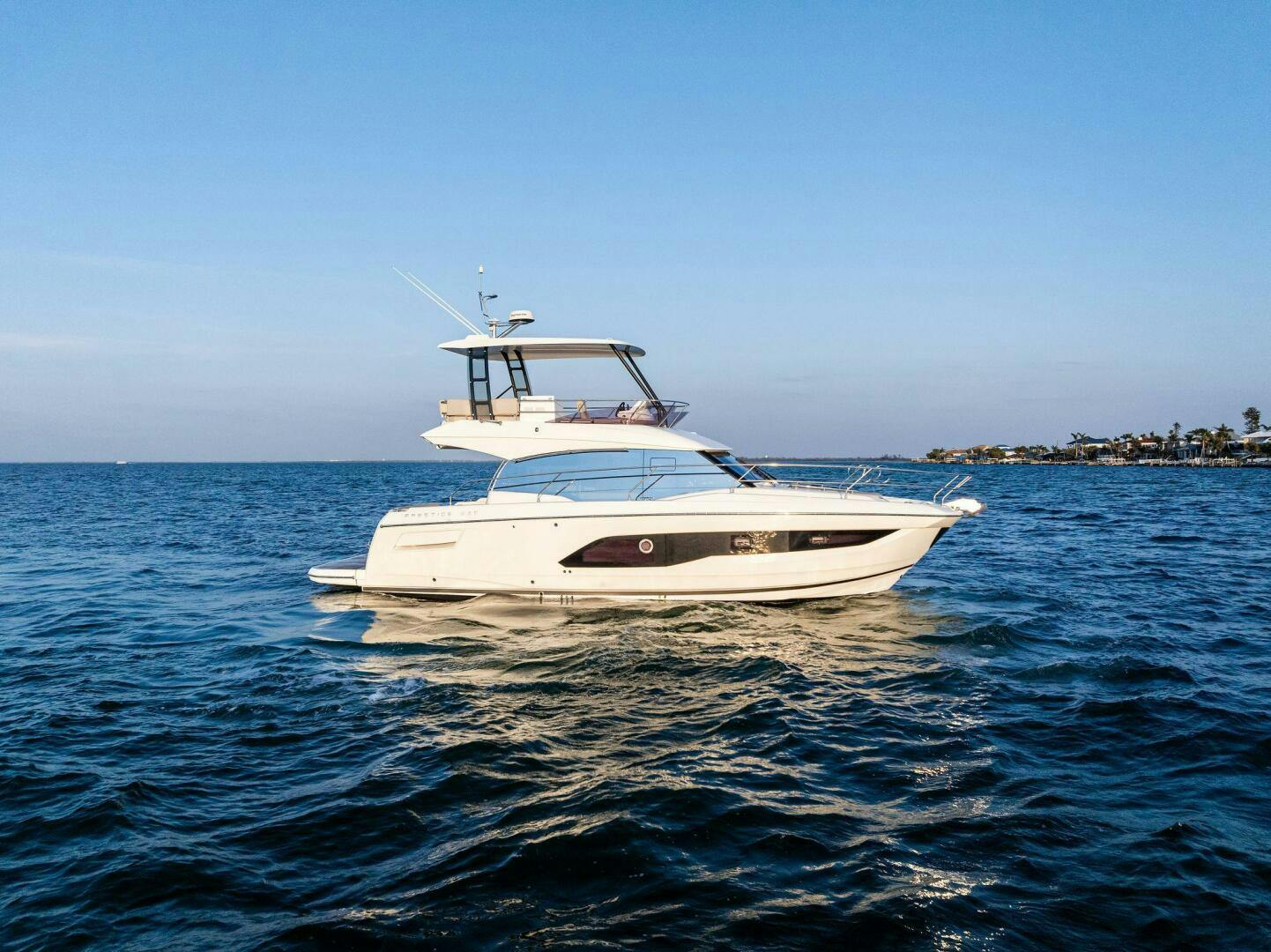 Prestige-420 Fly 2022-Spirit Led Anna Maria-Florida-United States-2022 Prestige 420 Flybridge-SPIRIT LED STBD Profile-5250262