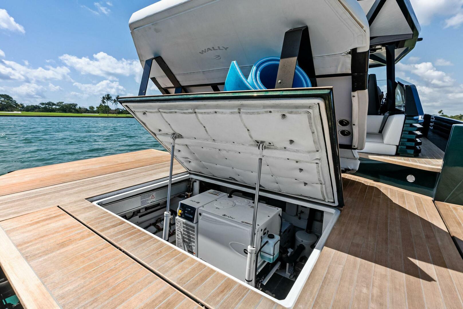Wally-Wallytender 43X 2023-GREEN EYES Miami Beach-Florida-United States-5237262 | Thumbnail