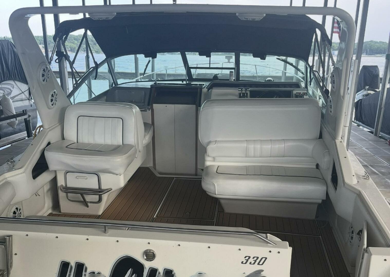 Sea Ray-330 Express Cruiser 1994-HoShos Eldon-Missouri-United States-5283235 | Thumbnail