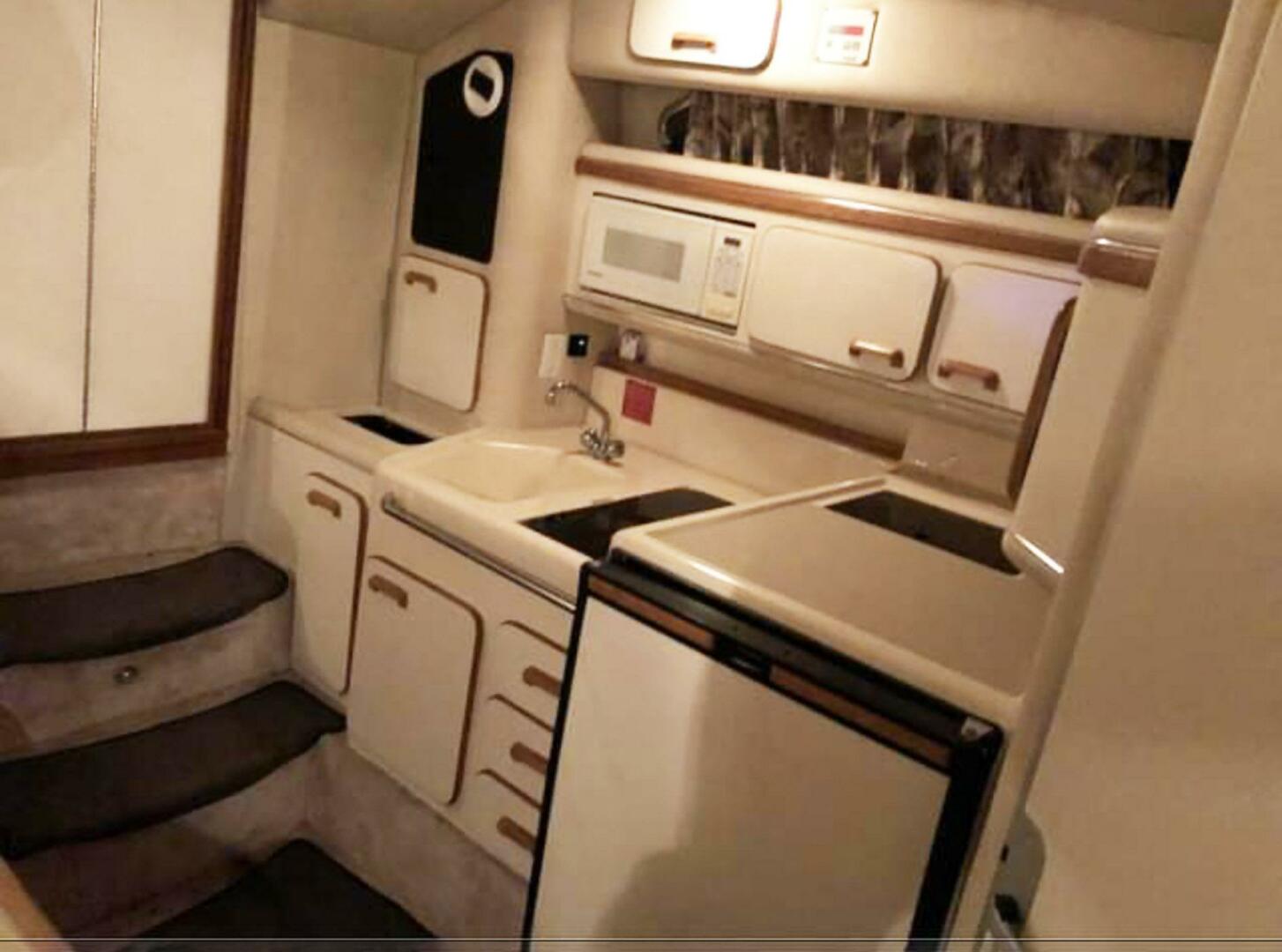 Sea Ray-330 Express Cruiser 1994-HoShos Eldon-Missouri-United States-5283230 | Thumbnail