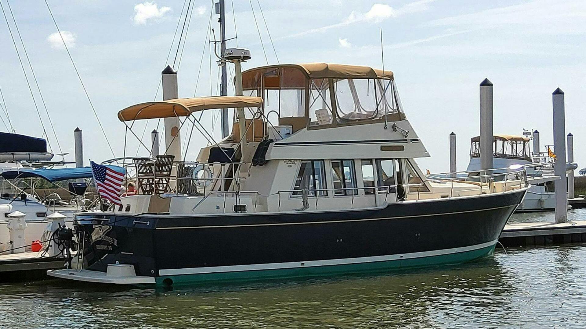 Mainship-430 Aft Cabin 3SR 2006-Mackinac Passage III Beaufort-South Carolina-United States-Starboard Stern Profile-5284252
