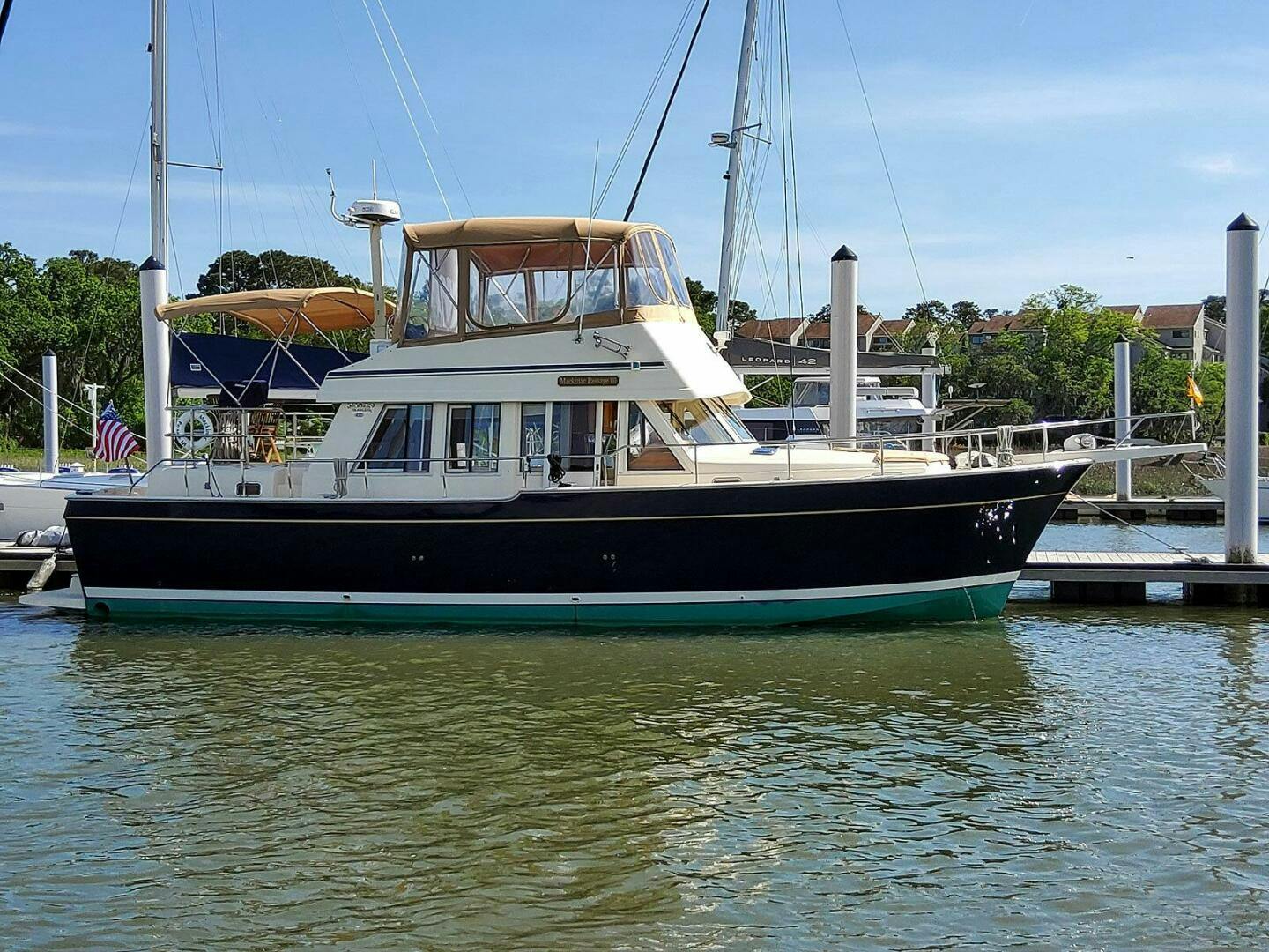 Mainship-430 Aft Cabin 3SR 2006-Mackinac Passage III Beaufort-South Carolina-United States-Starboard Profile-5284248