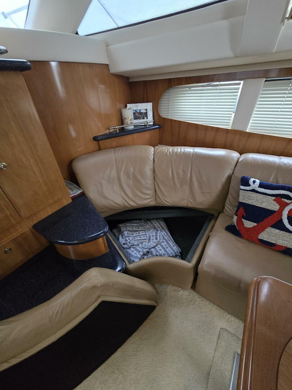 Carver-444 Cockpit Motor Yacht 2002-ChrisSea IV Westbrook-Connecticut-United States-Carver Main Salon Storage-5392684