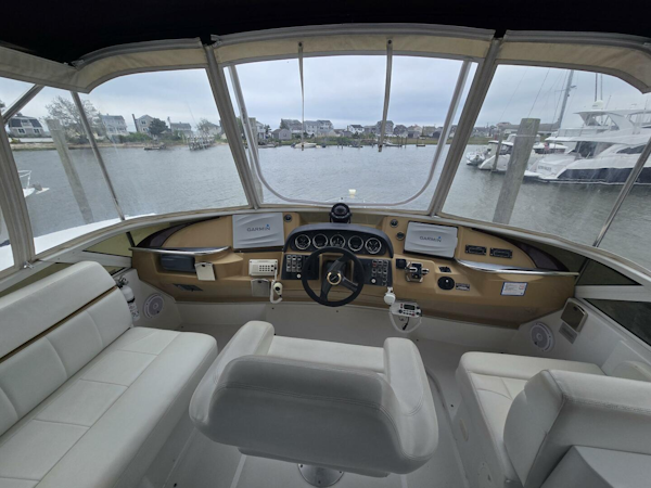 Carver-444 Cockpit Motor Yacht 2002-ChrisSea IV Westbrook-Connecticut-United States-Carver Helm 1-5392668