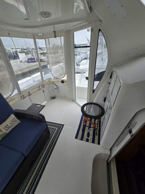 Carver-444 Cockpit Motor Yacht 2002-ChrisSea IV Westbrook-Connecticut-United States-Carver Aft 3-5392673