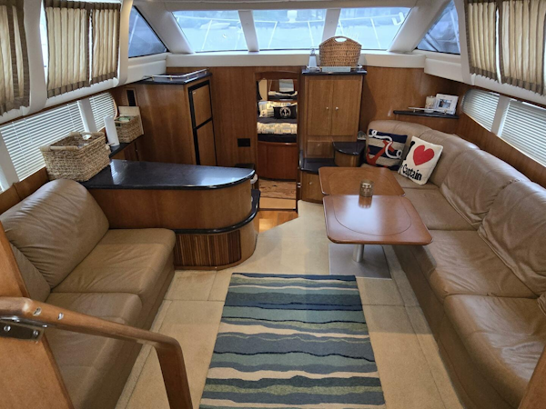 Carver-444 Cockpit Motor Yacht 2002-ChrisSea IV Westbrook-Connecticut-United States-Carver Main Salon 2-5392677