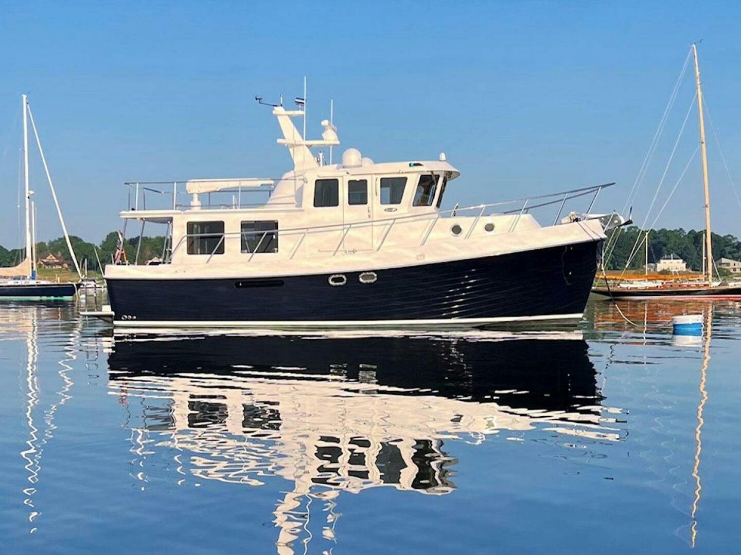 American Tug-41 2006-SEAGLASS North Kingstown-Rhode Island-United States-Starboard Side At Anchor-5321231