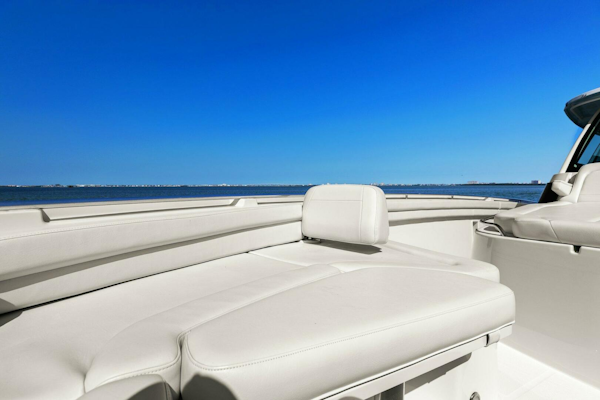 Grady-White-45 Canyon 2023 -Saint Petersburg-Florida-United States-Grady White  Bow Seating-5265592