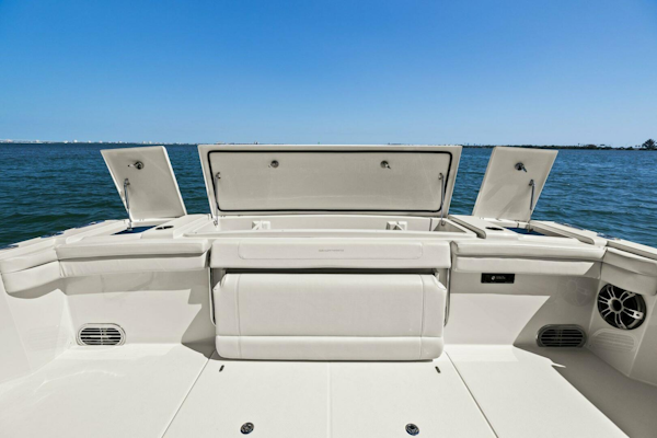 Grady-White-45 Canyon 2023 -Saint Petersburg-Florida-United States-Grady White  Cockpit-5265604