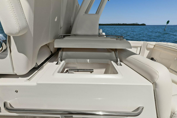 Grady-White-45 Canyon 2023 -Saint Petersburg-Florida-United States-Grady White  Sink-5265620