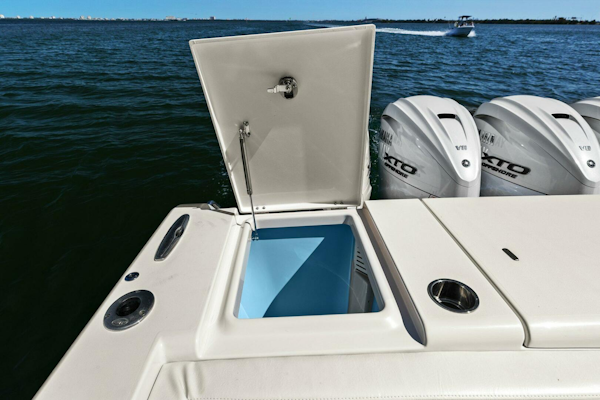 Grady-White-45 Canyon 2023 -Saint Petersburg-Florida-United States-Grady White  Livewell-5265607