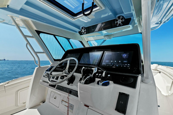 Grady-White-45 Canyon 2023 -Saint Petersburg-Florida-United States-Grady White  Helm-5265610