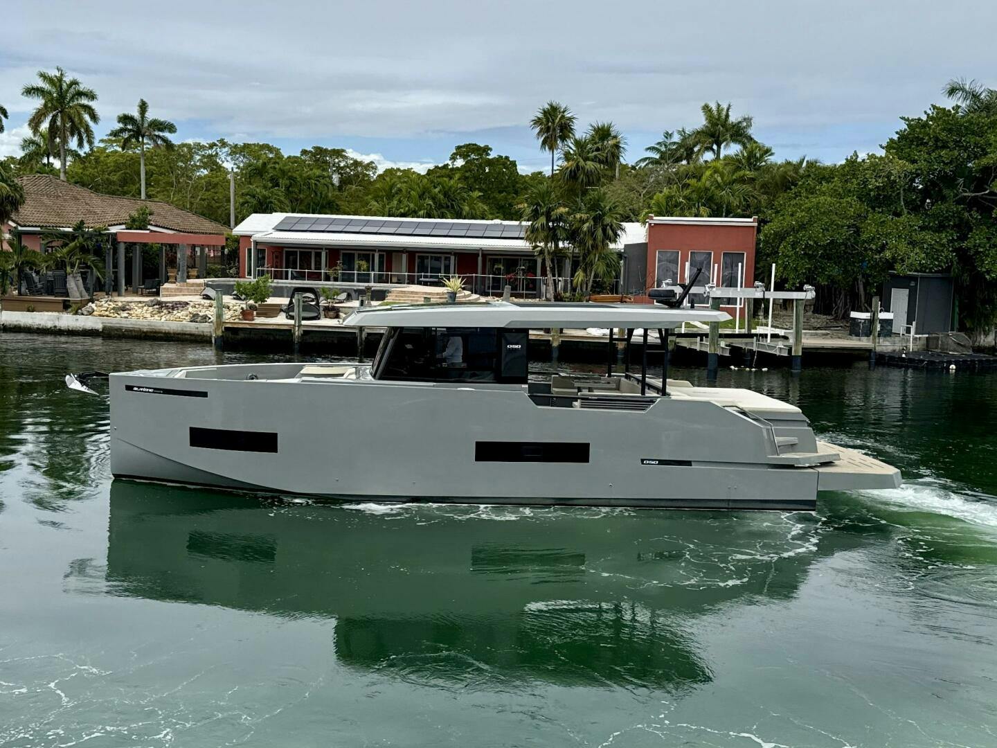 De Antonio-D50 Coupé 2023 -North Miai-Florida-United States-5265854