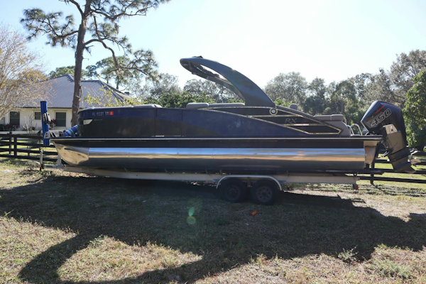 Bennington-RX25 Sport 2021 -Stuart-Florida-United States-5268990