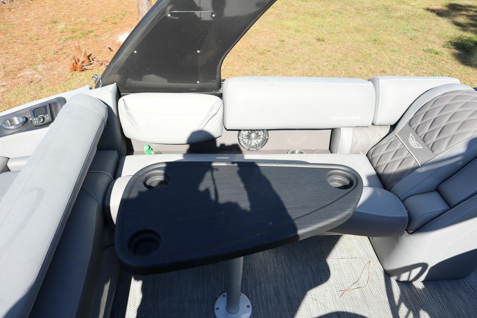 Bennington-RX25 Sport 2021 -Stuart-Florida-United States-5269052 | Thumbnail