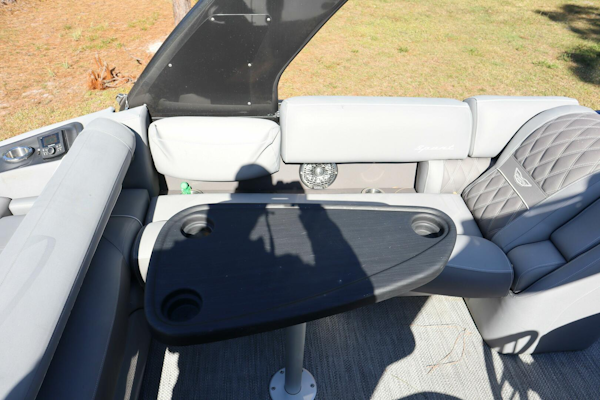 Bennington-RX25 Sport 2021 -Stuart-Florida-United States-5269052
