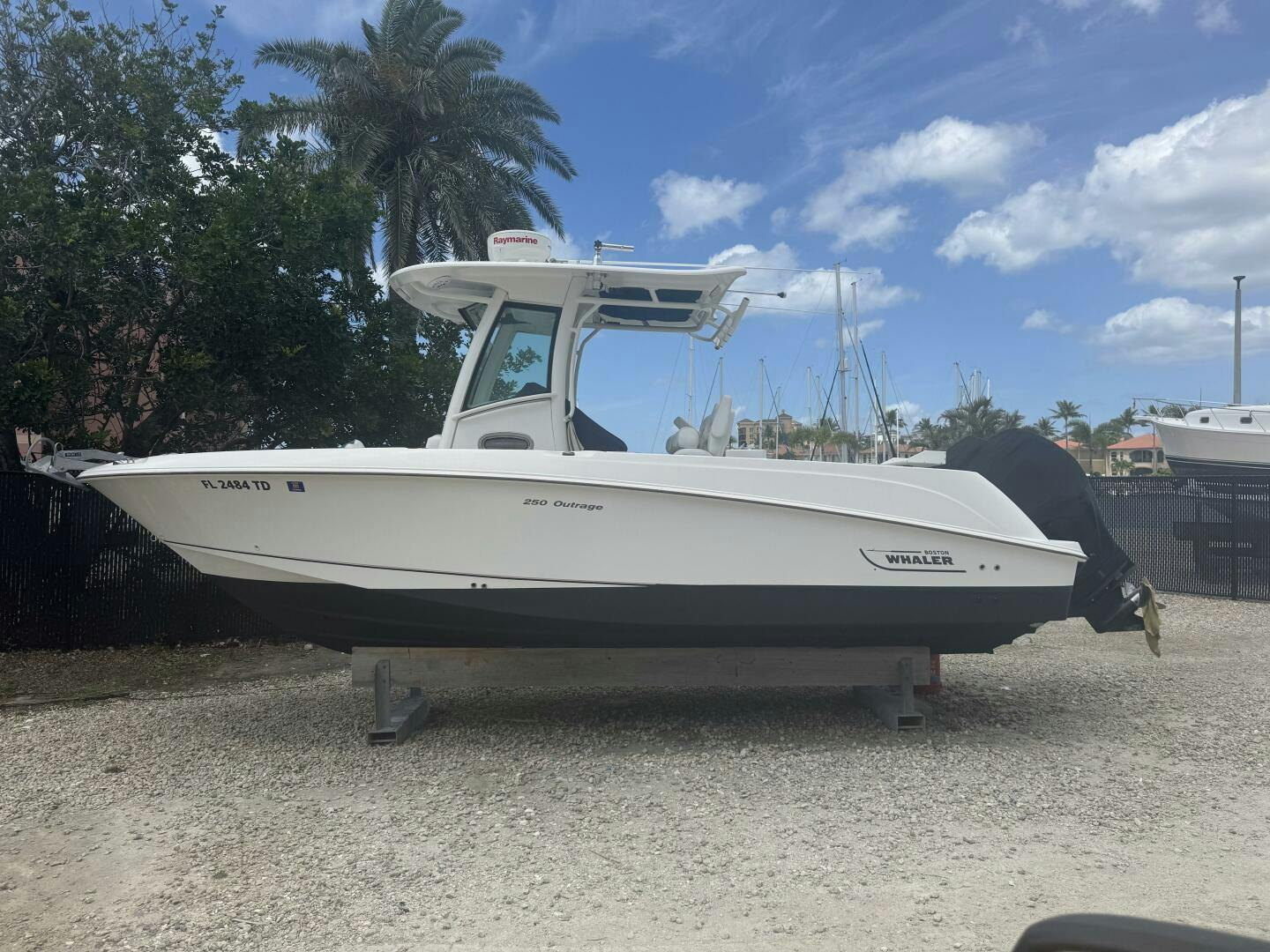 Boston Whaler 2010 -Punta Gorda -Florida-United States-1 Port Side Far-5274275