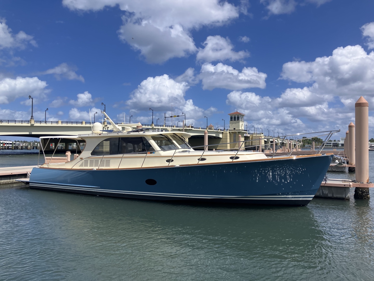 Hinckley-Talaria 2013-Zephyr Portland-Maine-United States-6051954 | Thumbnail
