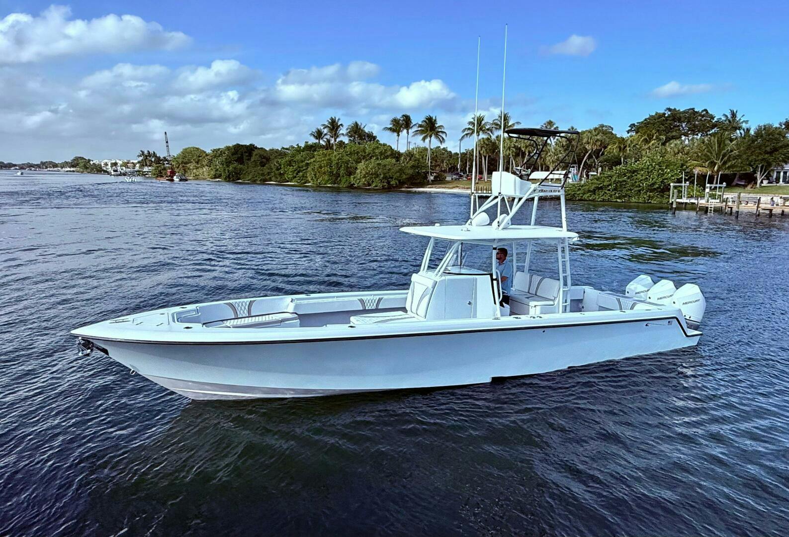 Contender-39 ST 2024 -Stuart-5276510